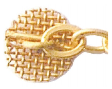Figure 2B: Swivel feature allows the chain to rotate a full 360° around the Gold Mesh Pad. The swivel permits the chain to be tied in any desired direction